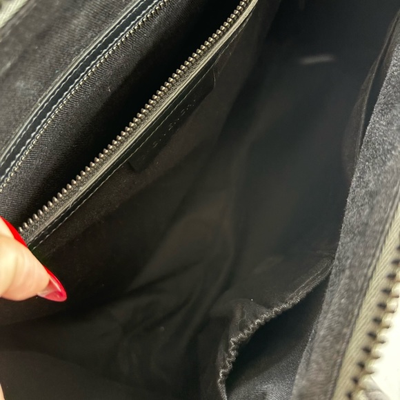 Givenchy - Picture 5 of 6